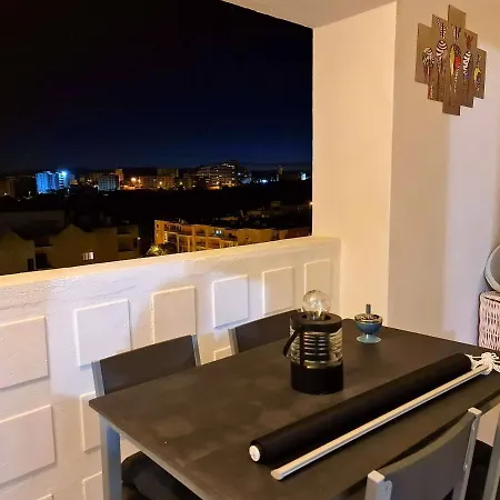Cozy In 60 M² With Balcony Garden View