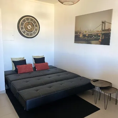Cozy In 60 M² With Balcony Garden View Portimão