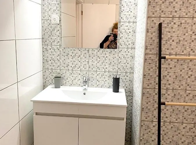 Beachside Terrace Apartment: View Retreat Apartment Portimao