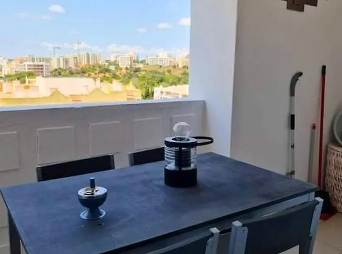 Beachside Terrace Apartment: View Retreat Portimao