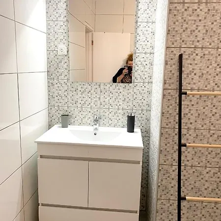 Cozy In 60 M² With Balcony Garden View Апартаменти Портіман